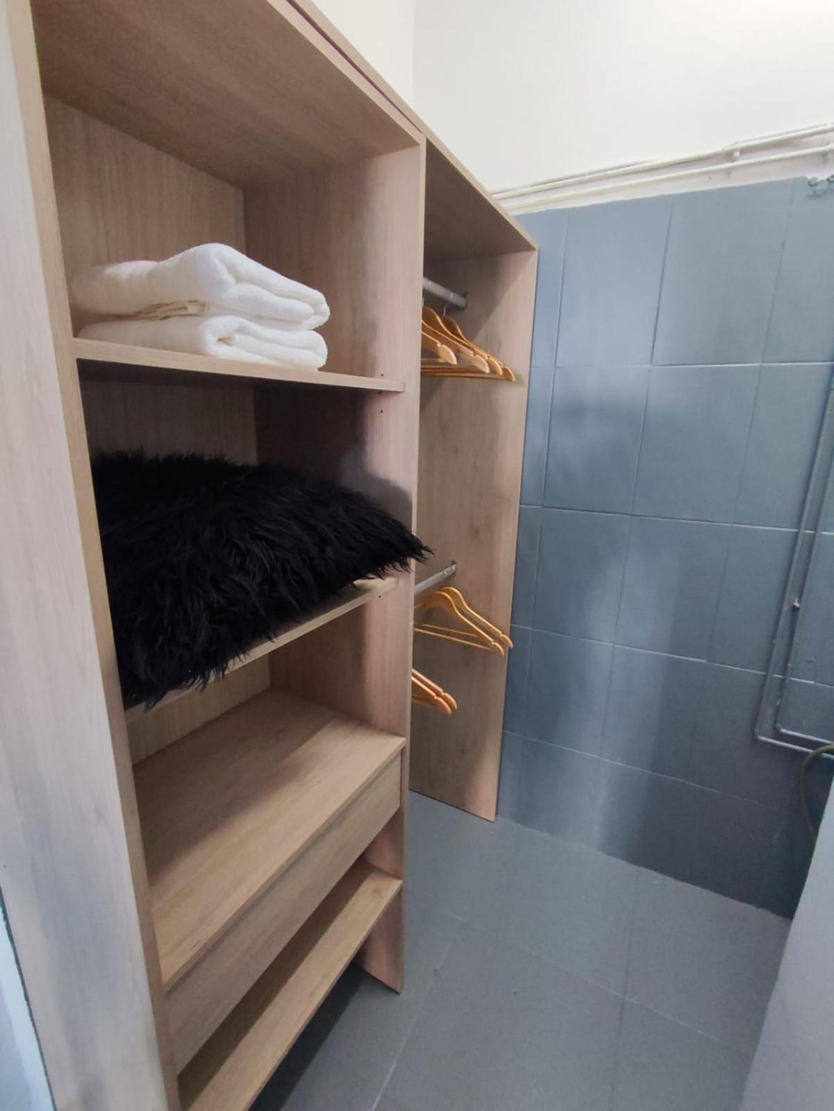 Apartamento Centrico Cerca De La Playa Alicante Esterno foto